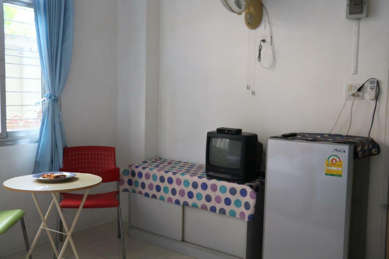 J Home Apartment Hadyai Хат Яй Екстериор снимка
