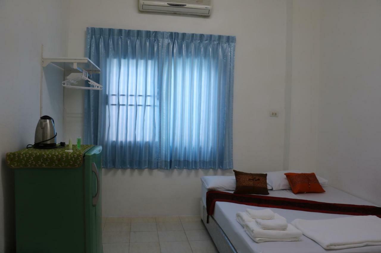 J Home Apartment Hadyai Хат Яй Екстериор снимка